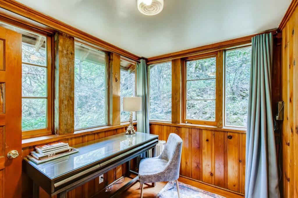 Epiphany Pines: Waterfront Work & Play Cabin 爱达荷斯普林斯 外观 照片