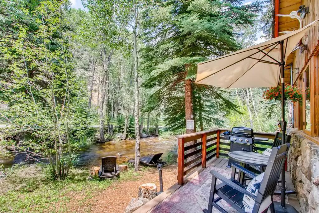 Epiphany Pines: Waterfront Work & Play Cabin 爱达荷斯普林斯 外观 照片